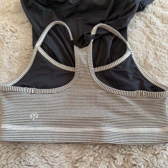 Lululemon Black Racerback Athletic‎ Tank Top built in Bra Gym Outdoor Size S - Picture 9 of 9